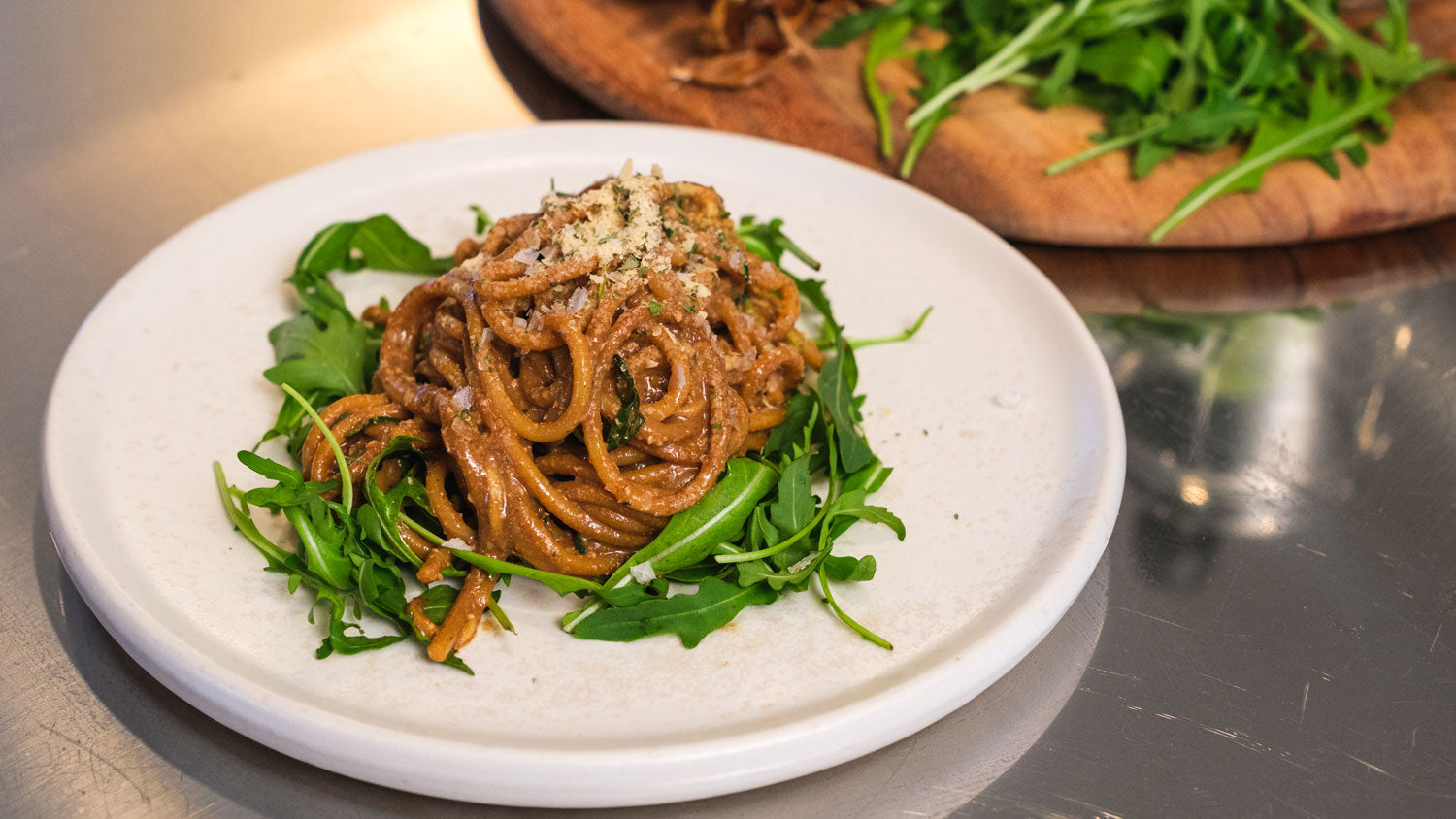 pesto med svart vitlök