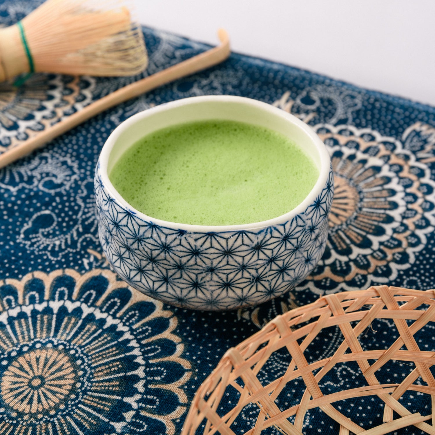 Matchaskål – Mönstrad Vit/Blå