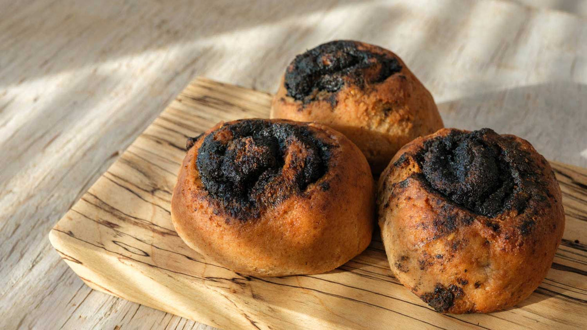 Bullar med svart sesam
