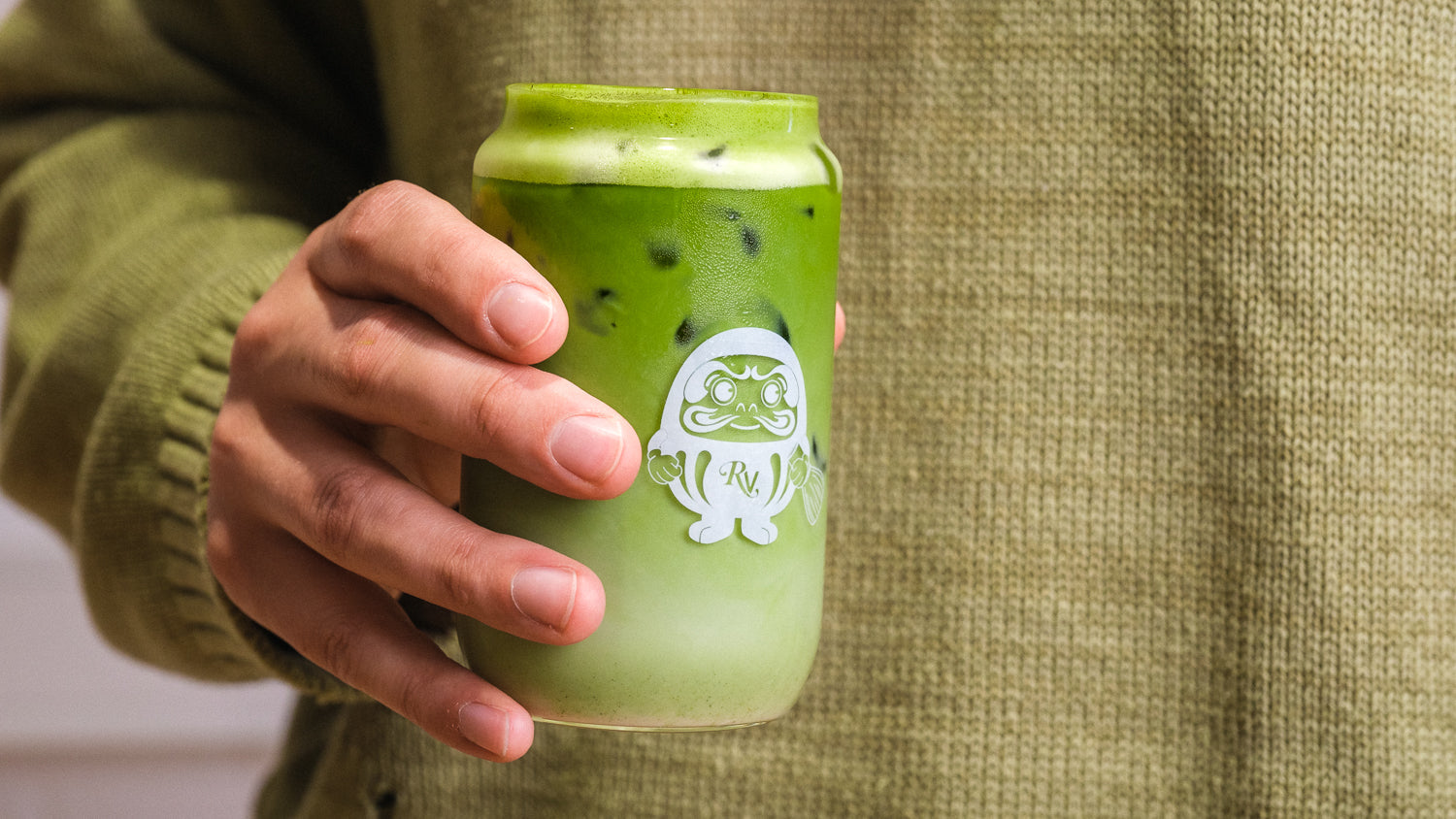 ismatchalatte i glas