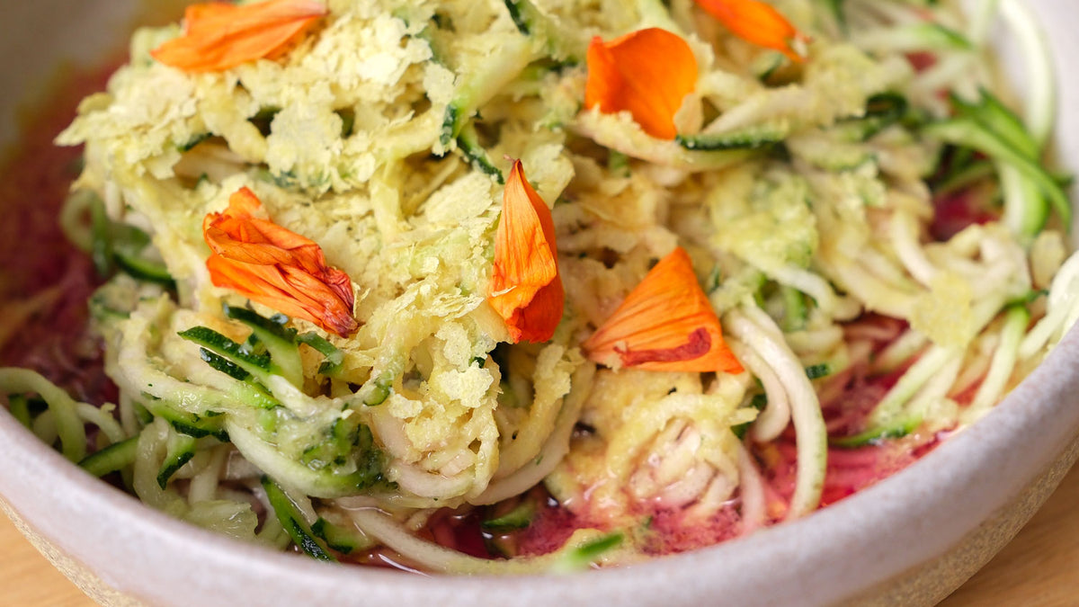 SVARVAD ZUCCHINI MED SESAMOLJA Renée Voltaire