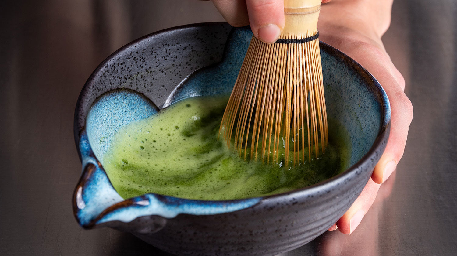 SÅ HÄR VISPAR DU MATCHA